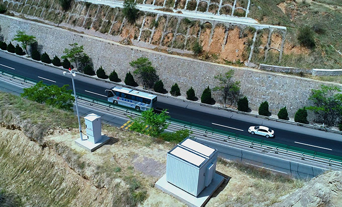 甘肅：啟用中國首套
無人機高速公路自動巡航系統